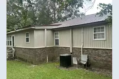 1023 Roosevelt Drive, Summerton, SC 29148 - Photo 4