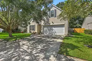 2113 Baldwin Park Dr, Mount Pleasant, SC 29466 - Photo 2