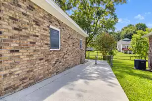127 Clay St, Goose Creek, SC 29445 - Photo 44