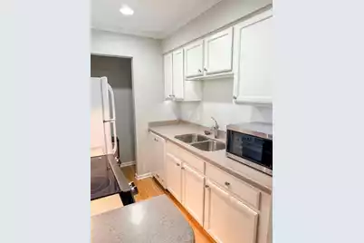 333 Coleman Boulevard W #F, Mount Pleasant, SC 29464 - Photo 14