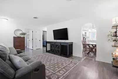 403 Forest Circle, Summerville, SC 29483 - Photo 4