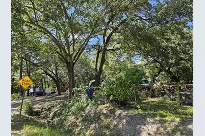 2129 Easy, North Charleston, SC 29406 - Photo 2