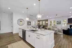 2108 Cape Jasmine Ct, Mount Pleasant, SC 29464 - Photo 10