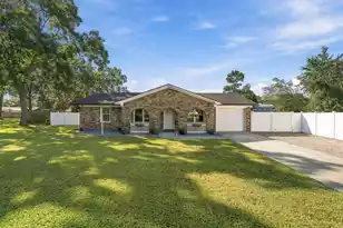 103 Gustave Ct E, Summerville, SC 29486 - Photo 2