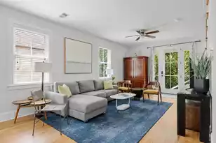 162 Spring St, Charleston, SC 29403 - Photo 2