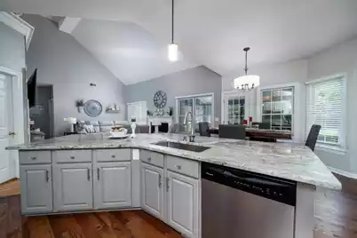 3207 Heathland Way, Mount Pleasant, SC 29466 - Photo 10