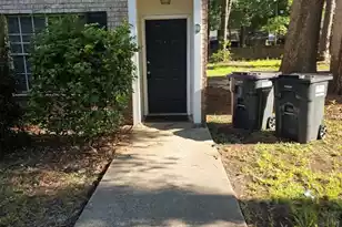 300 Crestview Dr, Summerville, SC 29485 - Photo 2