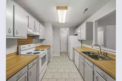 91 Ashley Hall Plantation Road #Apt 7, Charleston, SC 29407 - Photo 6