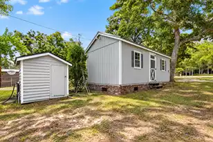 2003 Clubhouse Rd, Summerton, SC 29148 - Photo 10