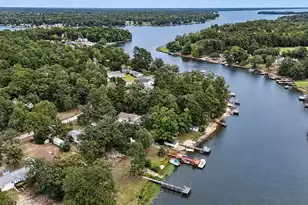 2003 Clubhouse Rd, Summerton, SC 29148 - Photo 2