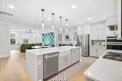 1025 Avenue Of Oaks, Charleston, SC 29407 - Photo 6