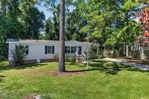 131 Blackberry Ln, Summerville, SC 29483 - Photo 2
