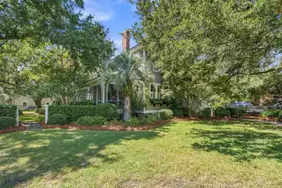 301 Bennett Street, Mount Pleasant, SC 29464 - Photo 2