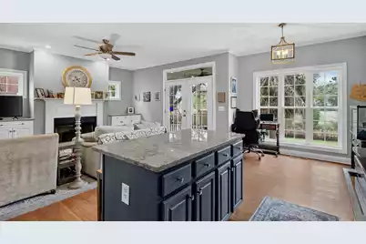 2292 Salt Wind Way, Mount Pleasant, SC 29466 - Photo 10