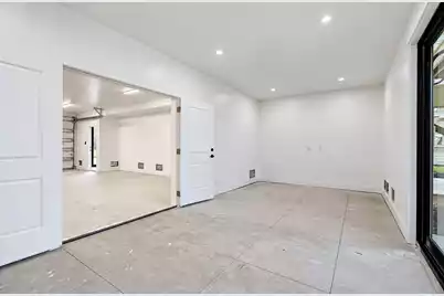 834 Curved Creek Court, Charleston, SC 29412 - Photo 20