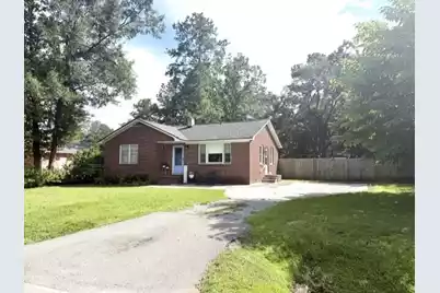 2703 Oakridge Circle N, North Charleston, SC 29420 - Photo 2