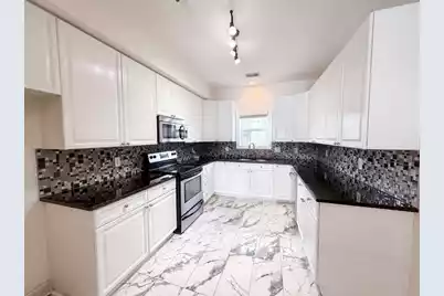 4933 Lake Palmetto Lane, North Charleston, SC 29418 - Photo 2