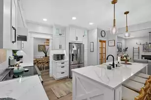 2753 Merwether Ln, Mount Pleasant, SC 29466 - Photo 4