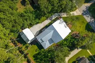 914 Lakeview Dr, Mount Pleasant, SC 29464 - Photo 68