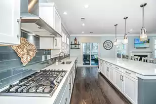 2226 Mother Of Pearl Dr, Mount Pleasant, SC 29466 - Photo 10