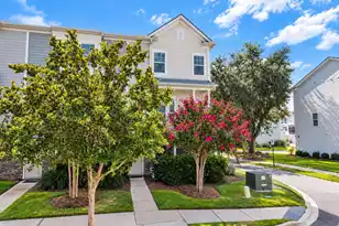 119 Rowans Creek Dr, Charleston, SC 29492 - Photo 2