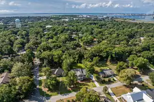 335 4th Ave, Mount Pleasant, SC 29464 - Photo 92