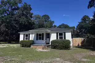 906 Poplar St, Walterboro, SC 29488 - Photo 2