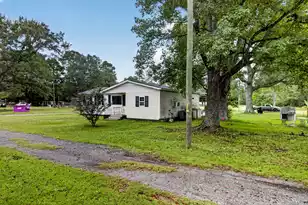 721 Litchfield Ln, Bonneau, SC 29431 - Photo 30