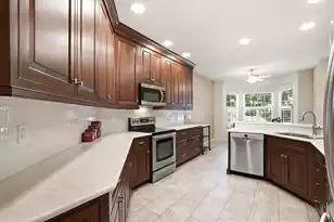 1396 Lakecrest Ct, Mount Pleasant, SC 29466 - Photo 14