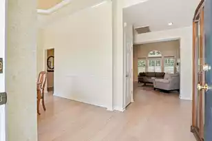 1396 Lakecrest Ct, Mount Pleasant, SC 29466 - Photo 4