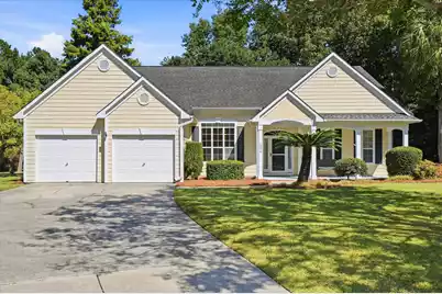 1396 Lakecrest Court, Mount Pleasant, SC 29466 - Photo 2