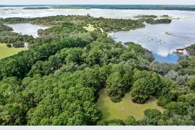 1310 Martins Point Road, Wadmalaw Island, SC 29487 - Photo 8