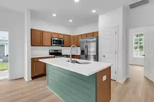 717 Hemingway Cir, Summerville, SC 29483 - Photo 6