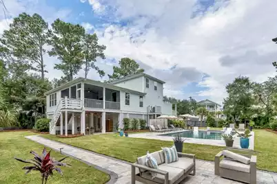 1531 Lakeshore Drive N, Mount Pleasant, SC 29466 - Photo 74