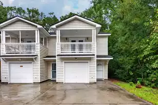 2862 Mackenzie Ct, Mount Pleasant, SC 29466 - Photo 2