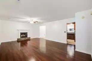 117 Apache Dr, Summerville, SC 29483 - Photo 4