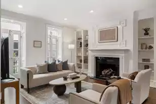 8 1/2 Elliott St, Charleston, SC 29401 - Photo 4
