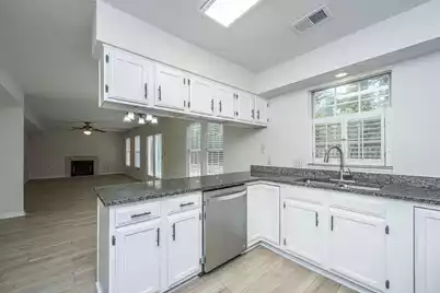 1409 Topaz Drive, Mount Pleasant, SC 29466 - Photo 4