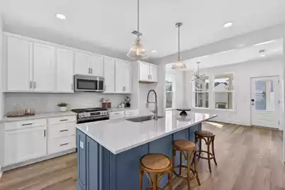 745 Blueway Avenue, Summerville, SC 29486 - Photo 6