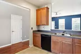 905 Hemingway Cir, Summerville, SC 29483 - Photo 6