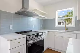 36 Isabella St, Charleston, SC 29403 - Photo 6