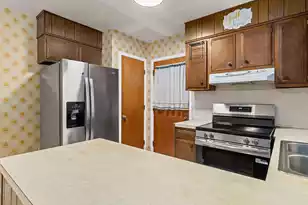 107 Bristow Dr, Summerville, SC 29483 - Photo 12
