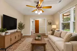 107 Bristow Dr, Summerville, SC 29483 - Photo 4