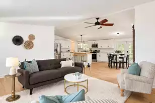 401 Dubois St, Bonneau, SC 29431 - Photo 6