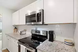 1376 Pinnacle Ln, Charleston, SC 29412 - Photo 10
