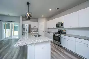 573 Spanish Wells Rd, Summerville, SC 29486 - Photo 12
