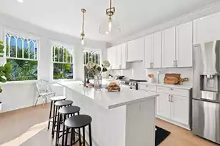 563 Rutledge Ave, Charleston, SC 29403 - Photo 2
