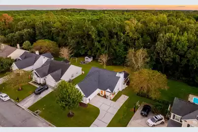 2652 Palmetto Hall Boulevard, Mount Pleasant, SC 29466 - Photo 2