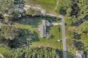 299 Gallashaw Rd, Summerville, SC 29483 - Photo 2