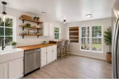 4716 Landerwood Court, North Charleston, SC 29420 - Photo 6